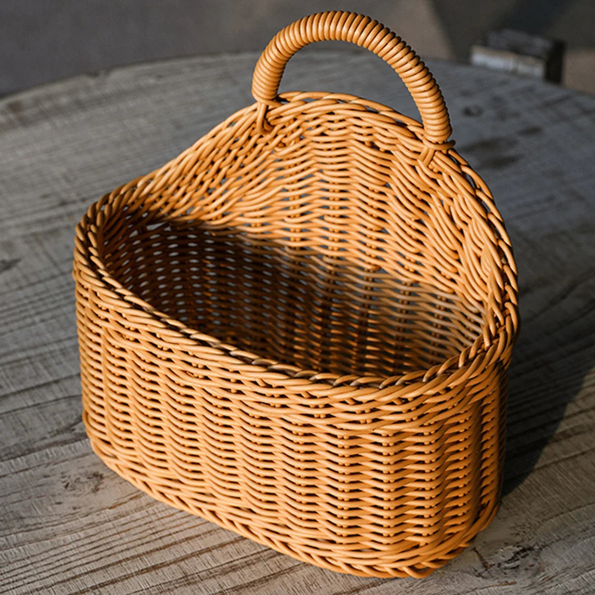 EMESA HOME Wall Mounted Vegetable and Fruit Basket, Simulated Rattan Hanging Plastic Basket, Wall-mounted Home Decoration